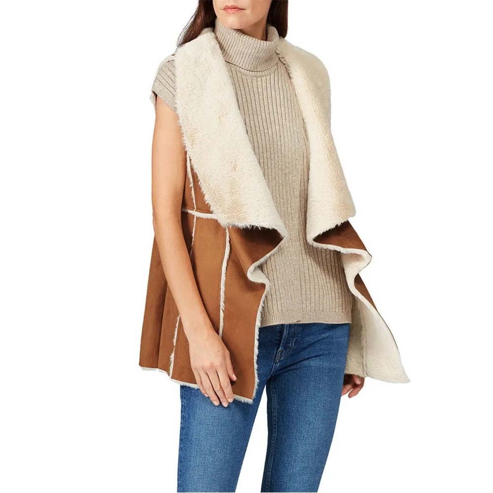 Cupcakes & cashmere faux fur vest